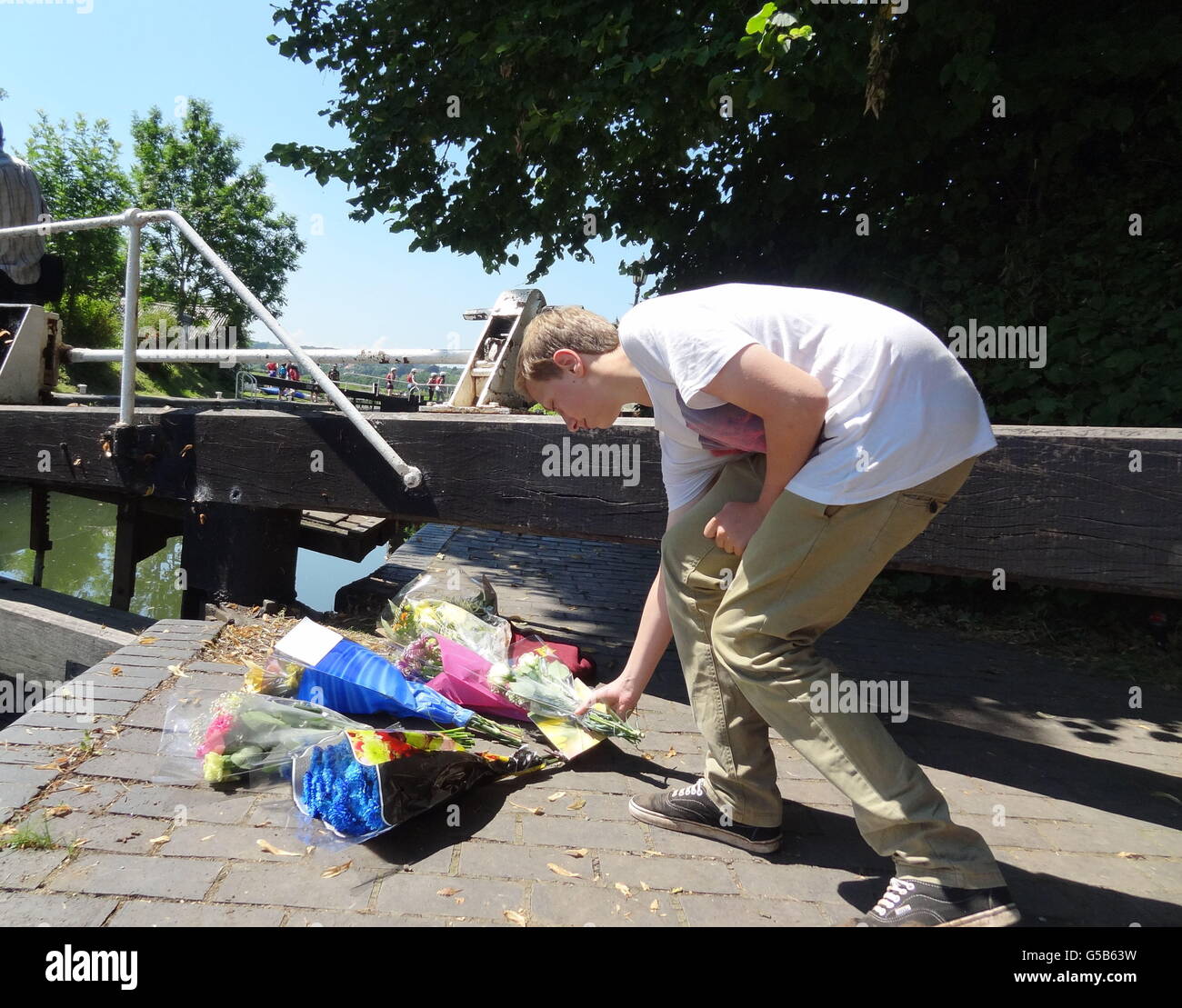 Adolescente se ahoga en saltford fotografías e imágenes de alta