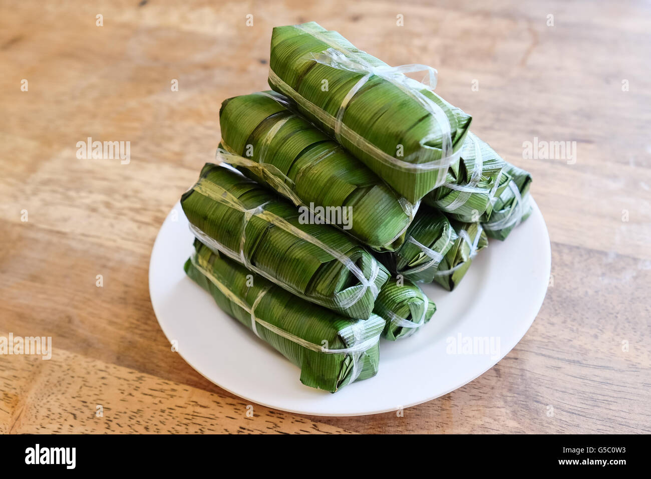 Pasteles de arroz tradicionales fotografías e imágenes de alta