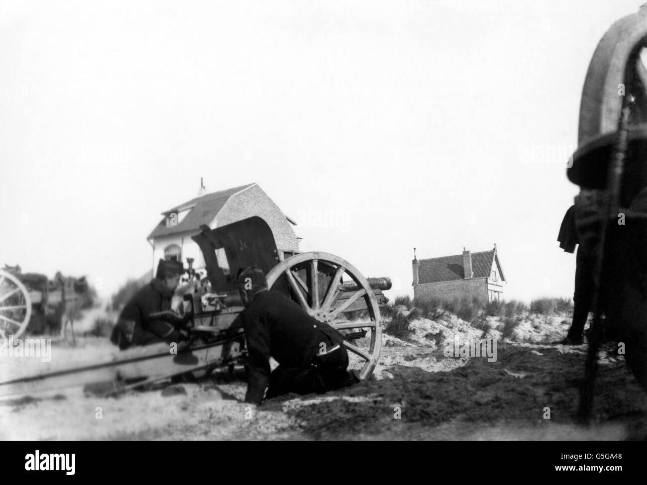 La Primera Guerra Mundial - belga artillería - La Panne - Bélgica Foto de stock