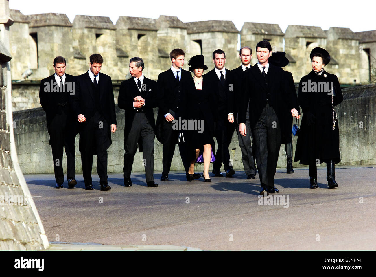 Funeral de la Princesa Margaret. Miembros de la familia real llegan al funeral de la princesa Margarita en el Castillo de Windsor. Foto de stock