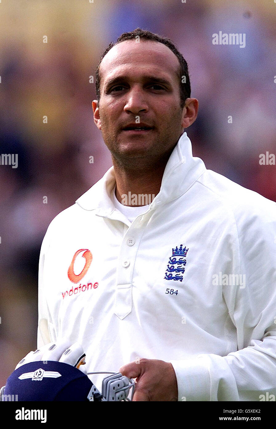 Mark Butcher en acción para Inglaterra durante la segunda prueba de nPower entre Inglaterra y Sri Lanka en Edgbaston. Foto de stock