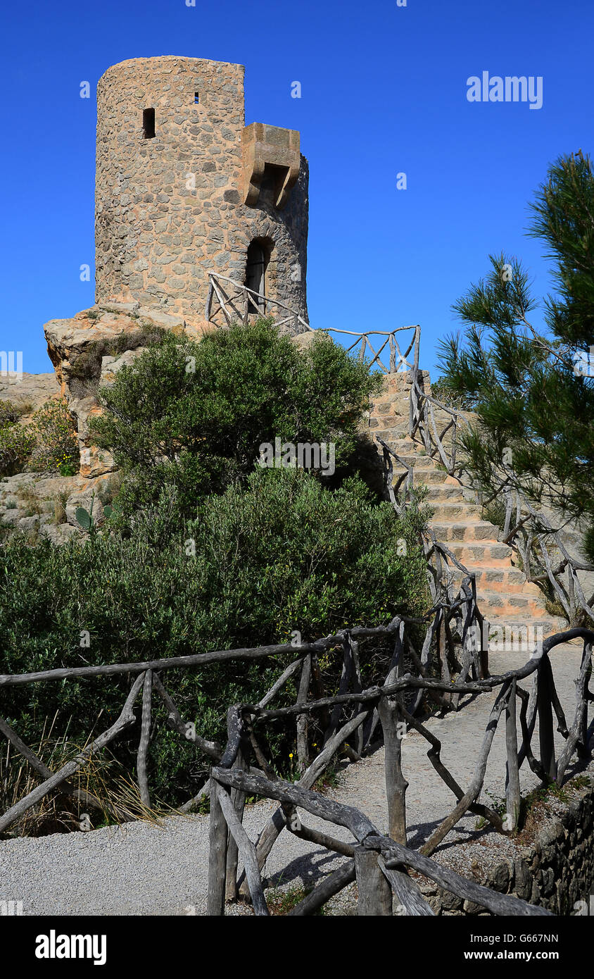 La torre des Verger, antigua atalaya, Banyalbufar, Mallorca, España Foto de stock