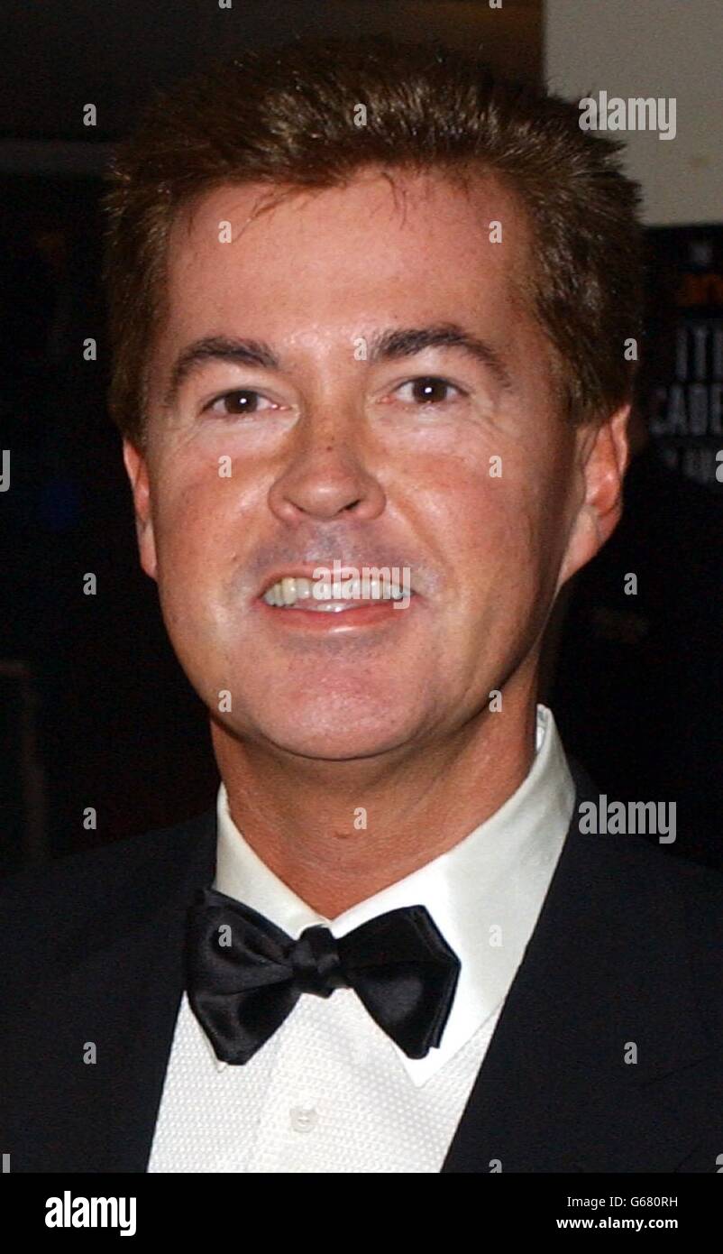 ORANGE BAFTA Simon Fuller Foto de stock