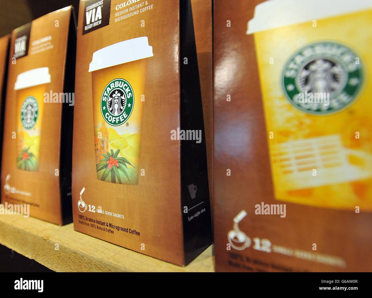 Starbucks coffee selection at starbucks fotografías e imágenes de alta  resolución - Alamy