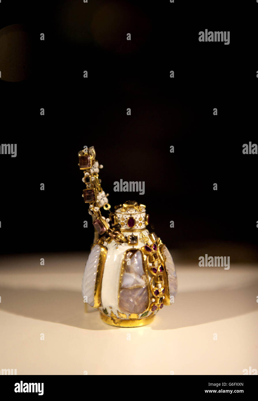 Museo de exposiciones de joyas perdidas de londres londres fotografías e  imágenes de alta resolución - Alamy