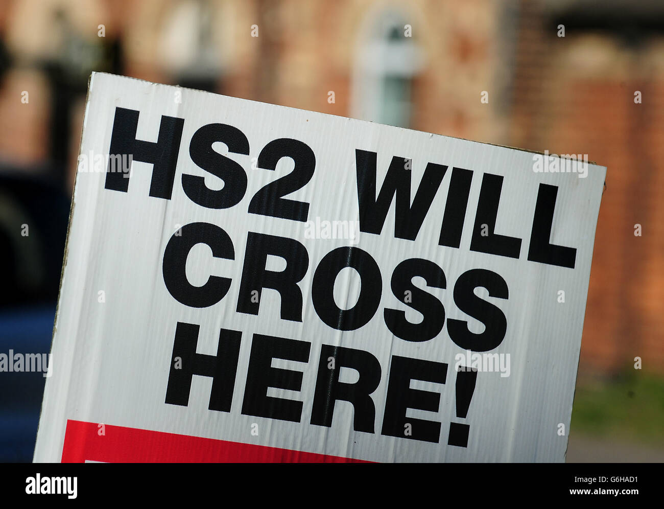 Una vista general de un signo anti HS2 en Whittington, Staffordshire. Foto de stock