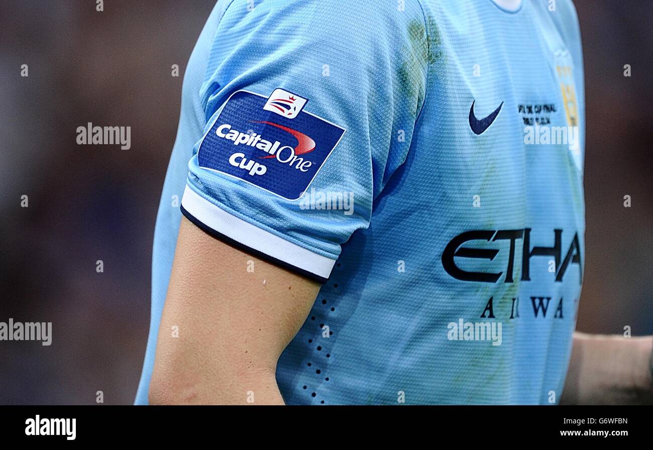 Fútbol - Capital One Cup - Final - Manchester City contra Sunderland -  Wembley Stadium. Marca Capital One Cup en una equipación de Manchester City  Fotografía de stock - Alamy