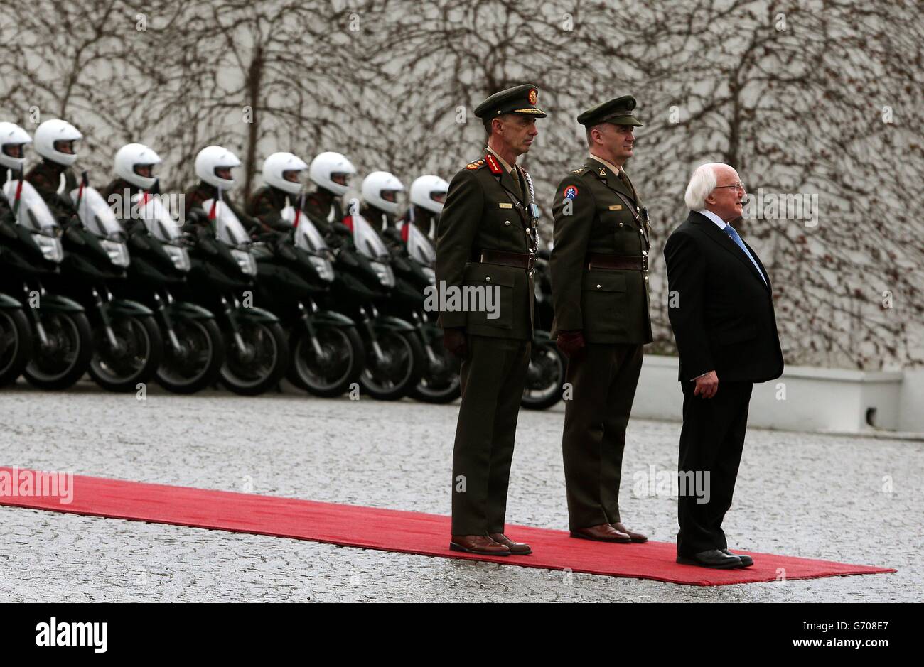 En Dublín para Gran Bretaña en la primera visita de un presidente de Irlanda al Reino Unido. Foto de stock