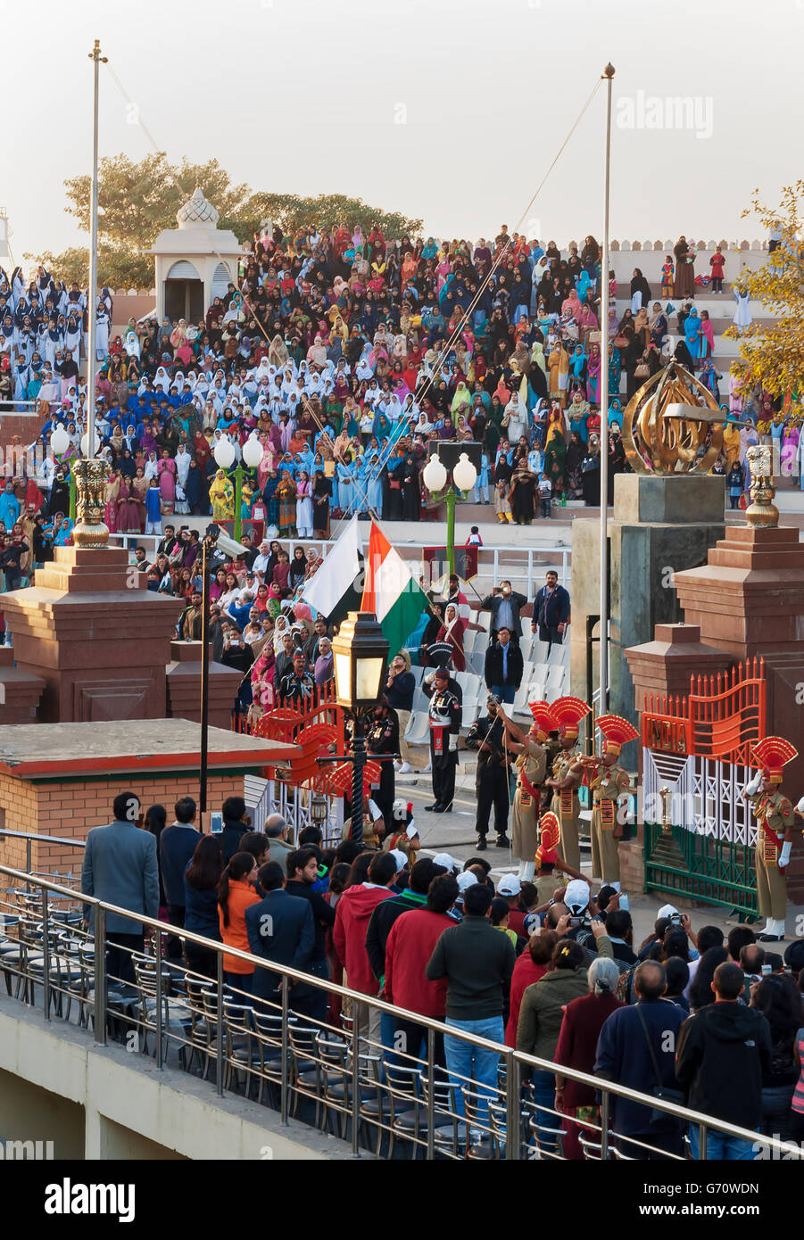 La frontera de Wagah India-Pakistán Ceremonia de Clausura. Yo Foto de stock