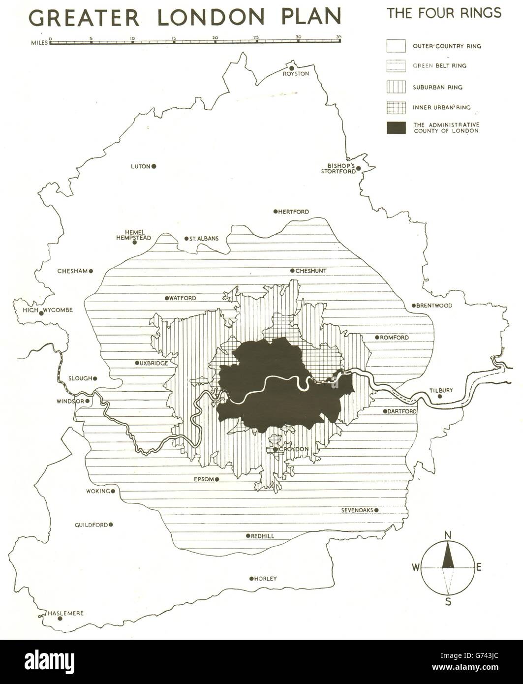 El Greater London PLAN. Cuatro anillos. Suburbios del Cinturón Verde.  ABERCROMBIE, 1944 viejo mapa Fotografía de stock - Alamy