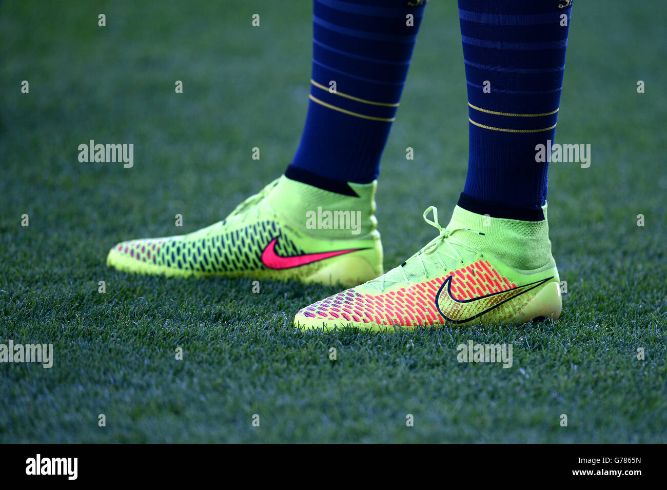 Nike magista football boots fotografías e imágenes de alta resolución -  Alamy