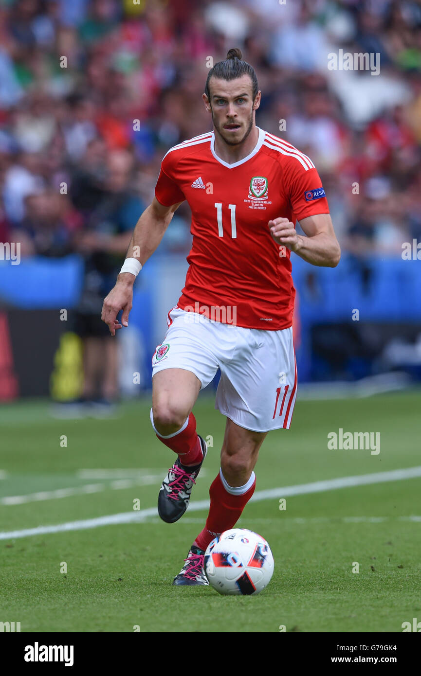 Gareth Bale (País de Gales) ; el 25 de junio de 2016- de fútbol UEFA EURO 2016 : Francia, Ronda de 16, Gales, Irlanda del Norte 1-0 en el Estadio Parc des Princes, París, Francia. © aicfoto/AFLO/Alamy Live News Foto de stock