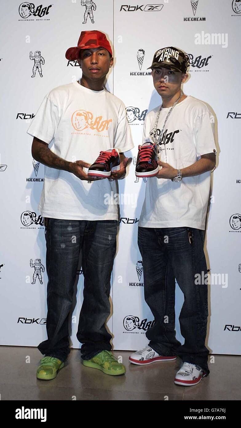Pharrell Williams (izquierda) y Nimo lanzan una gama exclusiva de ropa  Billionaire Boys Club y calzado de helados con RBK en el Sanderson Hotel,  Londres Fotografía de stock - Alamy