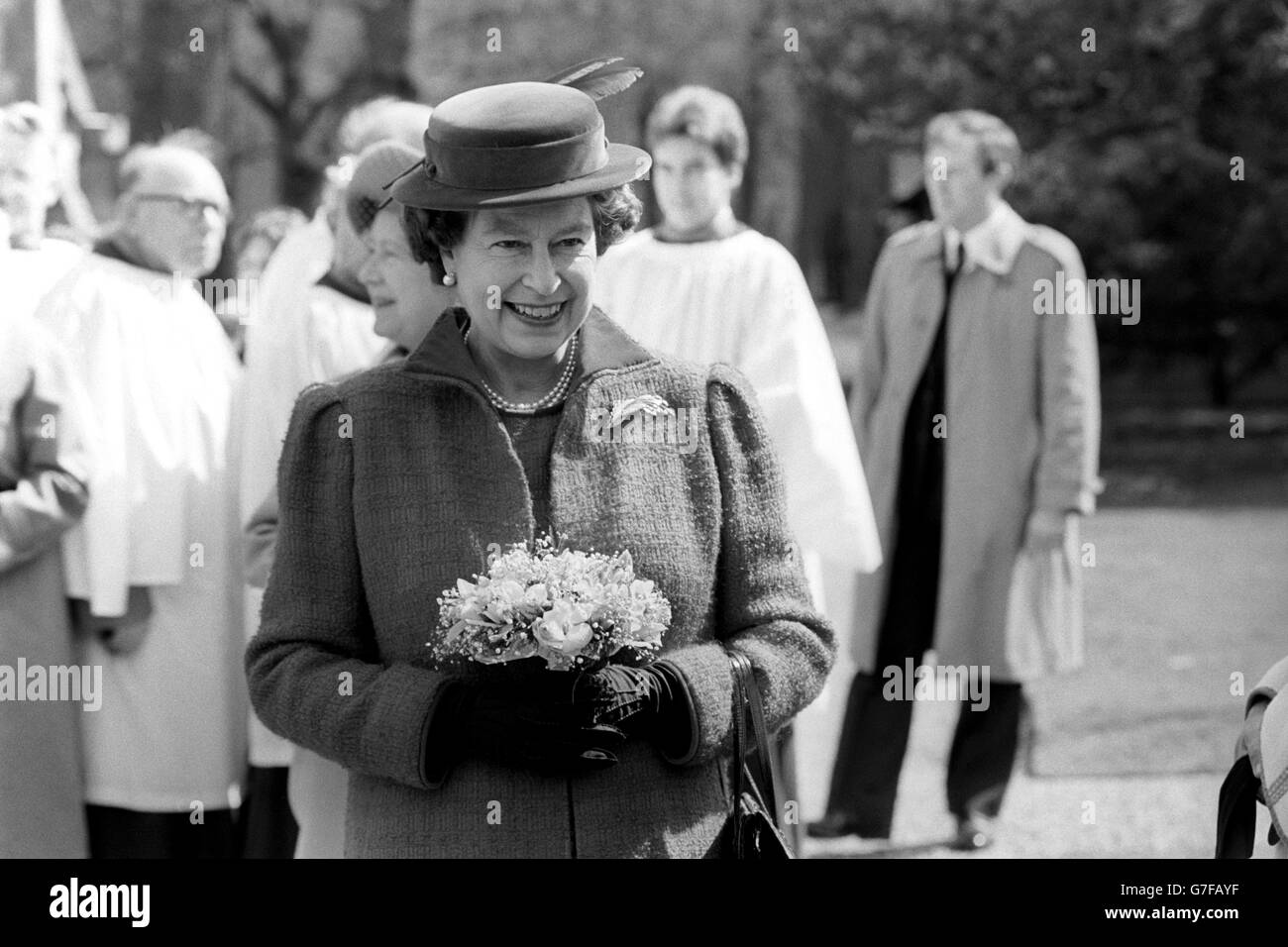 La realeza La oración de la mañana La Reina Isabel II Windsor