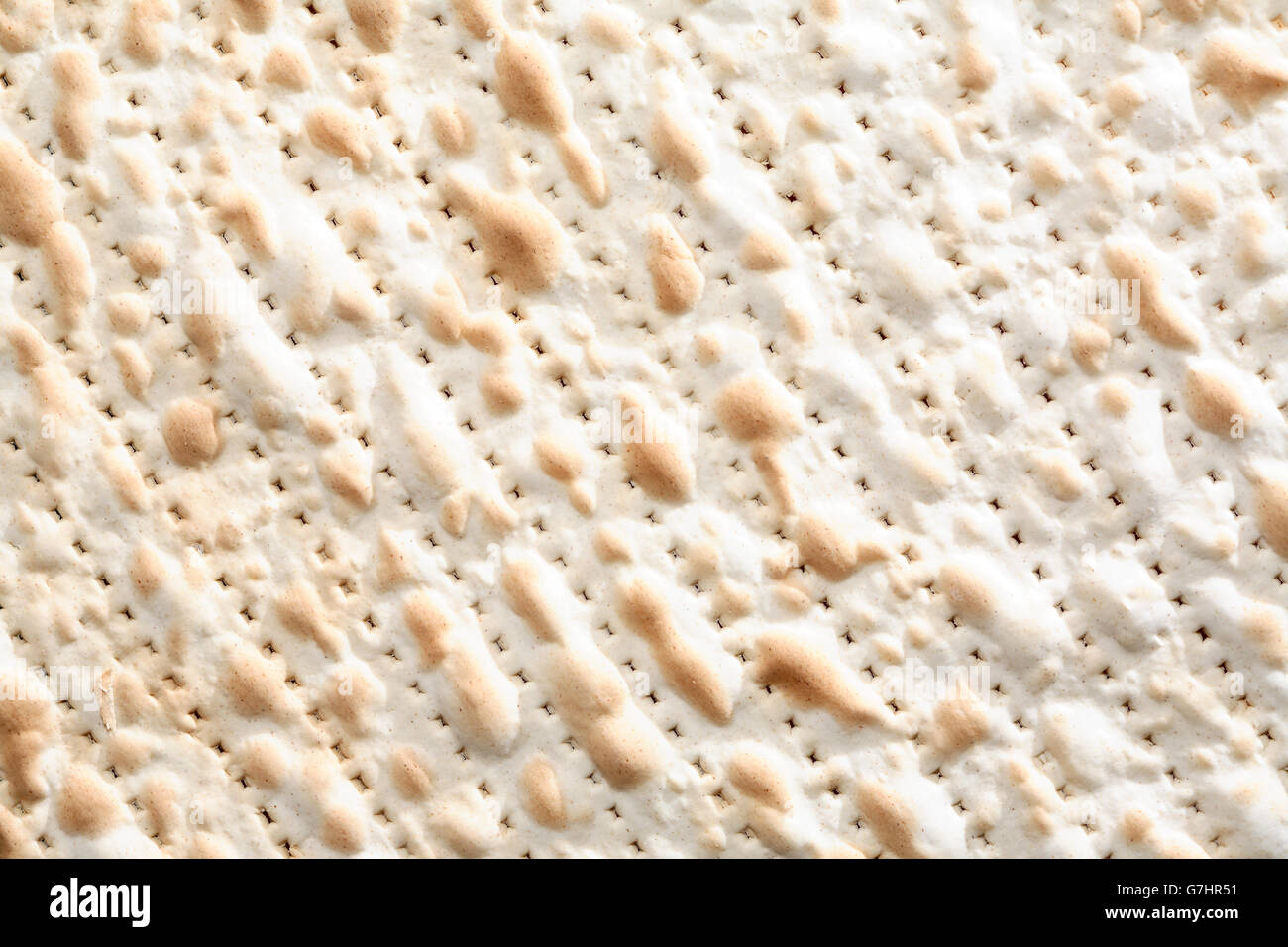 Seder concepto. Superficie de Matzoh extreme closeup como fondo Foto de stock