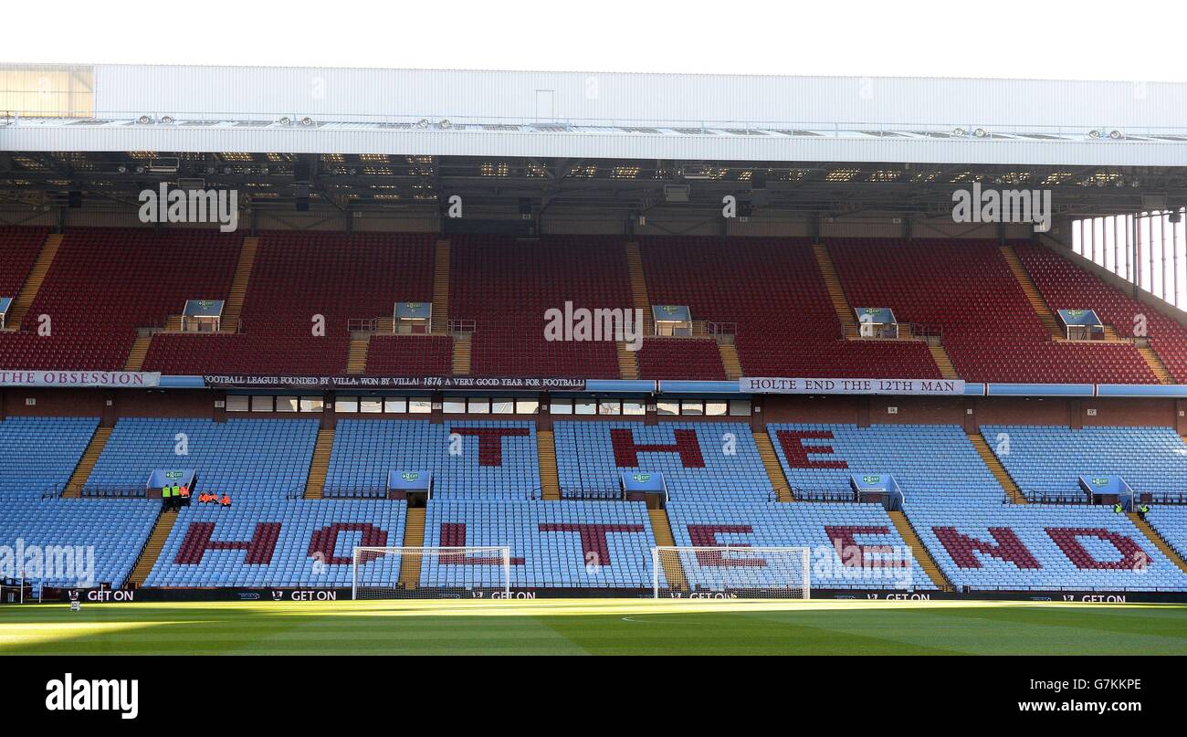 El Holte End de Villa Park, antes del partido Barclays Premier League