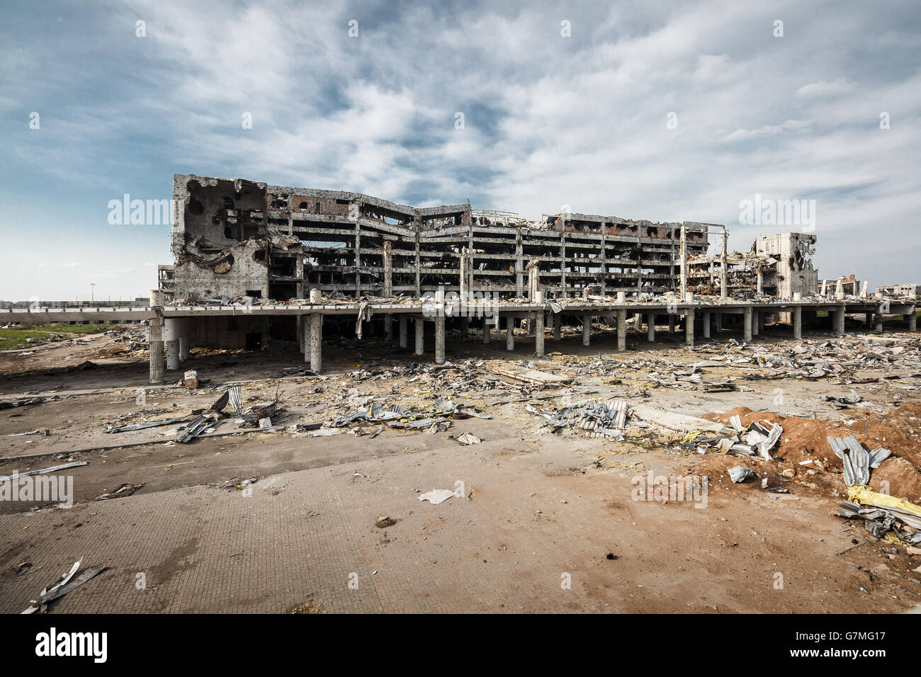 Amplio ángulo de visión del aeropuerto de Donetsk ruinas Foto de stock