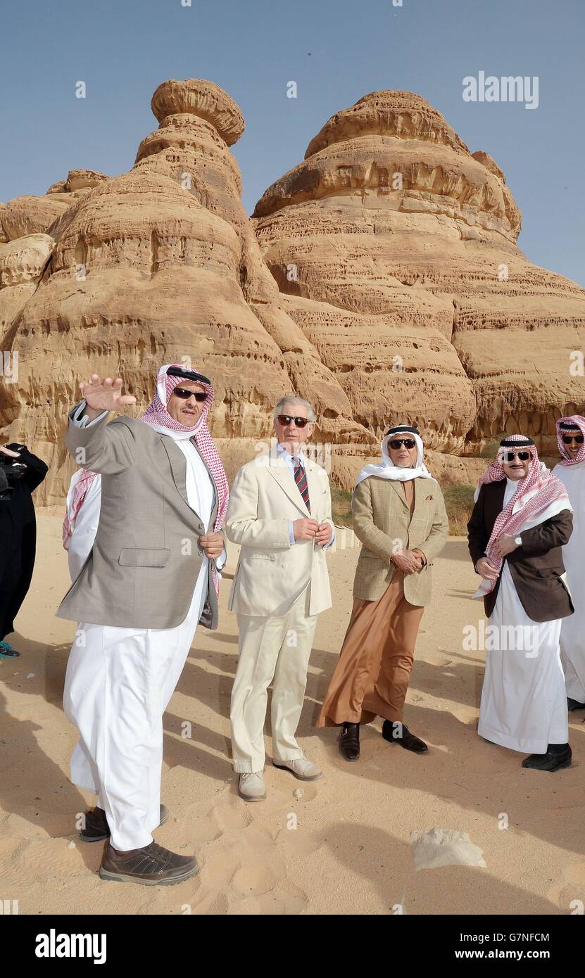 El Príncipe de Gales se muestra alrededor de al Ula en Arabia Saudita, el quinto día de su viaje al Oriente Medio. Foto de stock