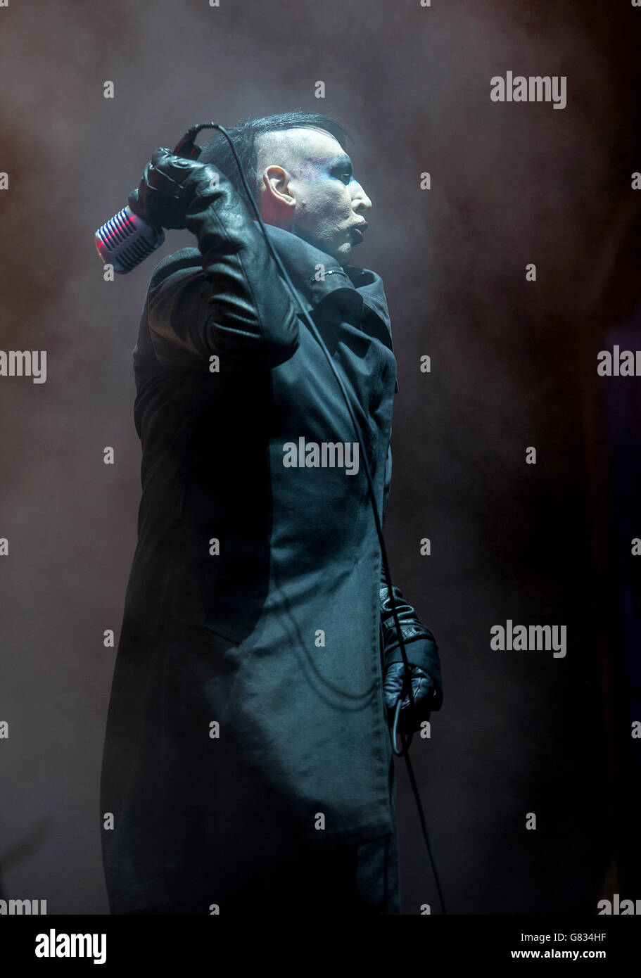 Marilyn Manson actuando en vivo el día 2 del festival Download el 13 de junio de 2015 en Donnington Park, Reino Unido Foto de stock