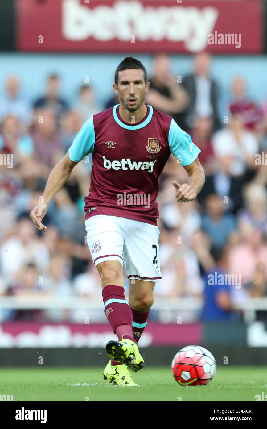 Fútbol - Liga Europea de la UEFA - Clasificación - Primera Ronda - Primera Pierna - Jamón Oeste United contra FC Lusitanos - Upton Park. Morgan Amalfitano de West Ham United Foto de stock