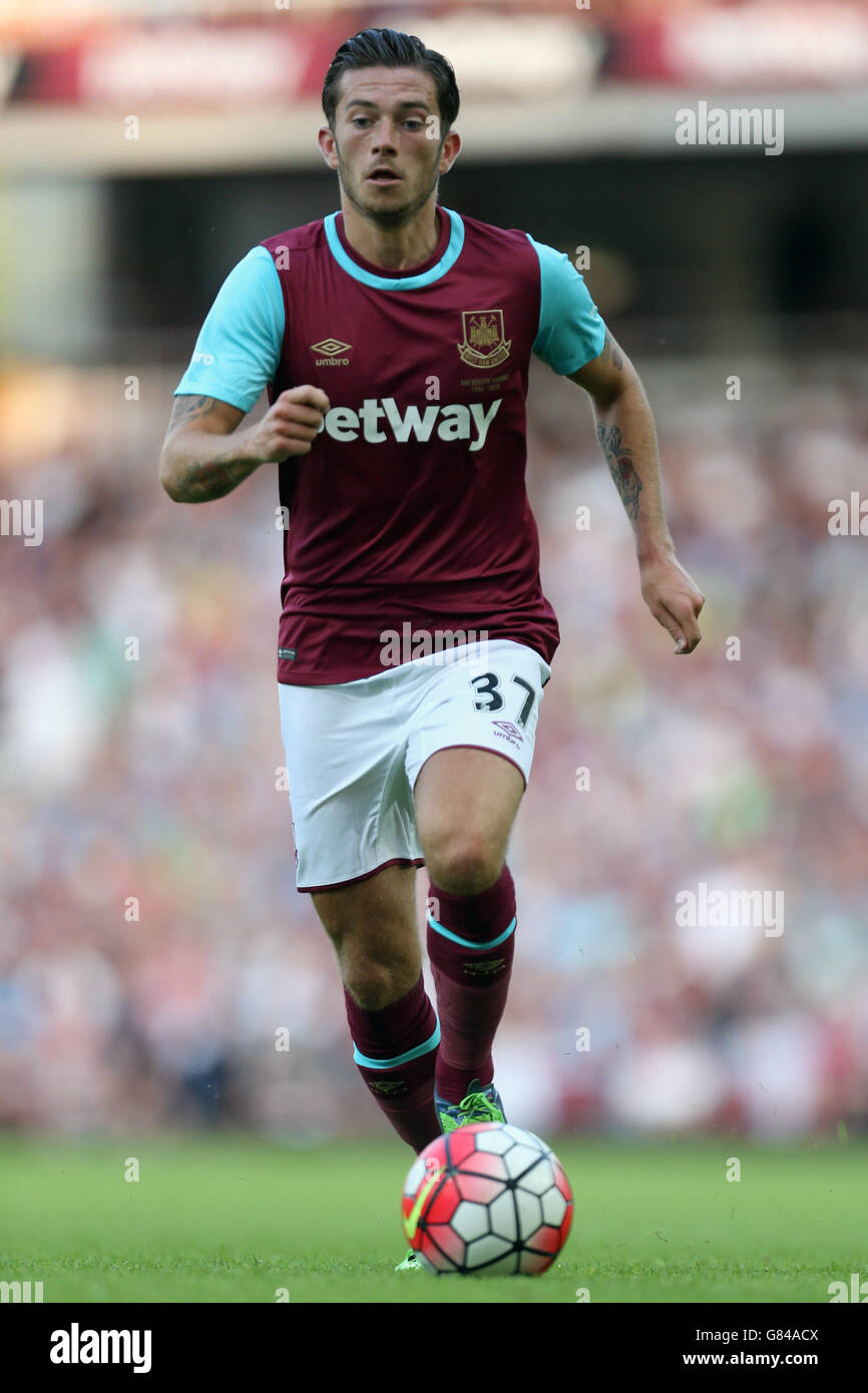 Fútbol - Liga Europea de la UEFA - Clasificación - Primera Ronda - Primera Pierna - Jamón Oeste United contra FC Lusitanos - Upton Park. Página Lewis de West Ham United Foto de stock