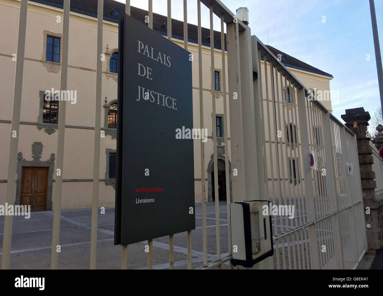 Una visión general del Palacio de Justicia en Thonon-les-Bains, en el este de Francia, donde el operador de telesillas Richard Cettour ha sido declarado culpable de homicidio involuntario por la muerte de Kieran Brookes, un estudiante de escuela británica de 14 años de edad, muerto durante un viaje a los Alpes. Foto de stock