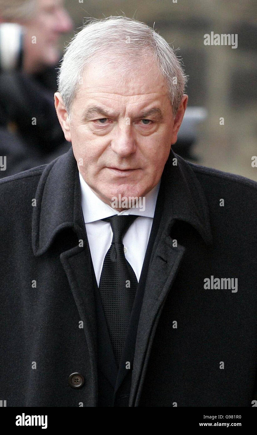 Walter Smith, director de Escocia, llega al funeral de la leyenda del