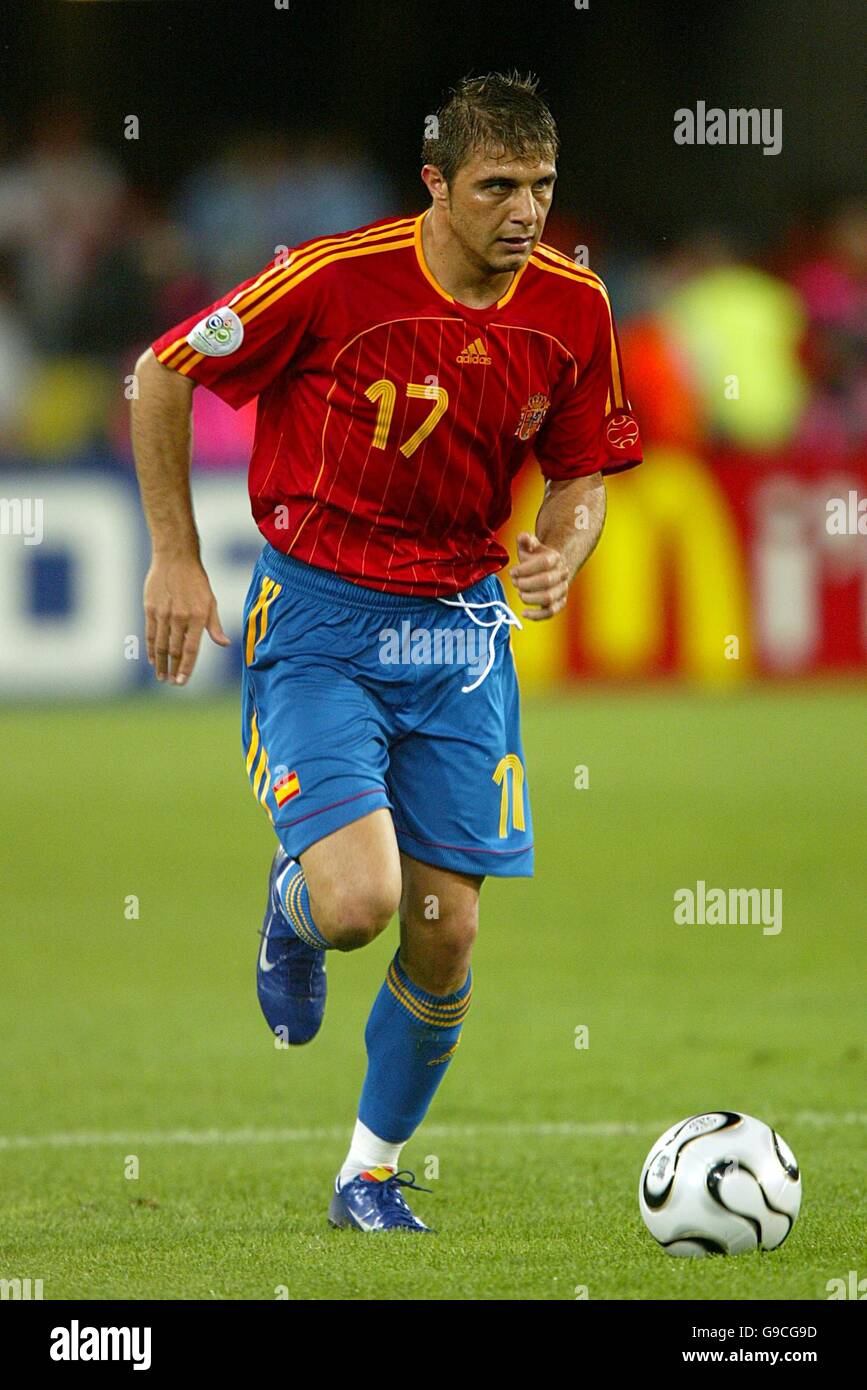 - Copa Mundial de la FIFA Alemania 2006 - Grupo H - Túnez - Gottlieb-Daimler-Stadion. Sánchez Joaquín, España Fotografía de stock -