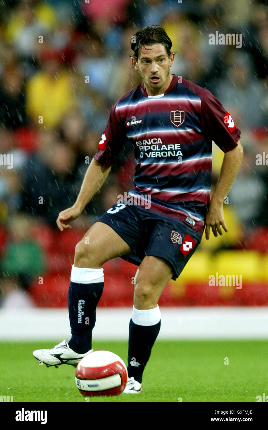 Fútbol - Friendly - Watford v Chievo Verona - Vicarage Road Stadium. Filippo Antonelli Agomeri, Chievo Foto de stock