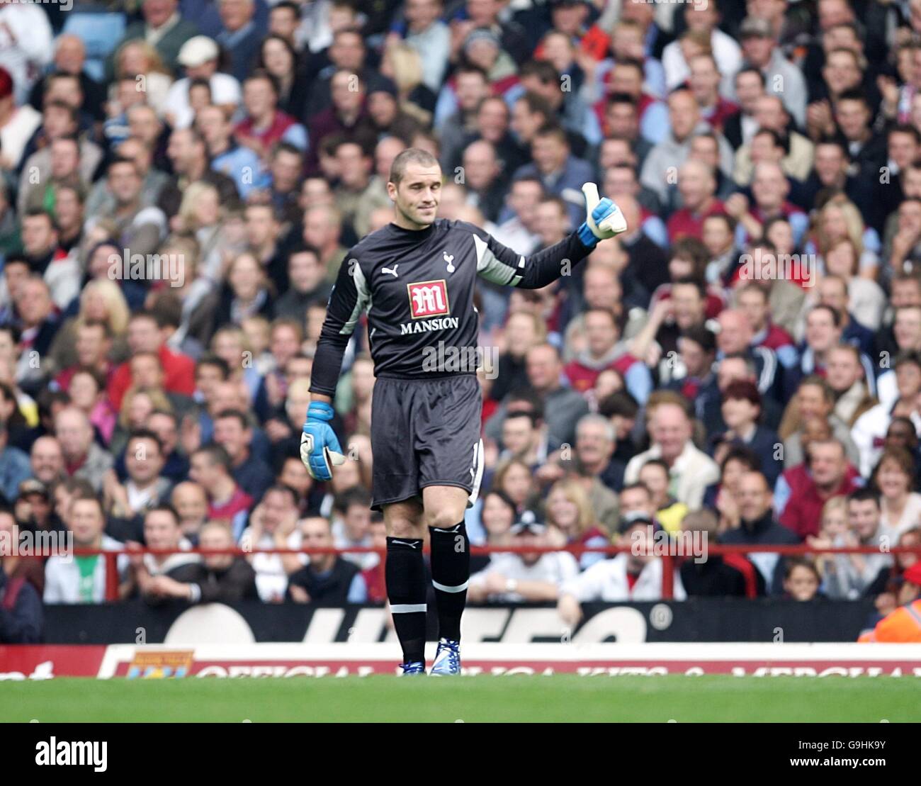 Fútbol - FA Barclays Premiership - Aston Villa v Tottenham Hotspur - Villa Park Foto de stock