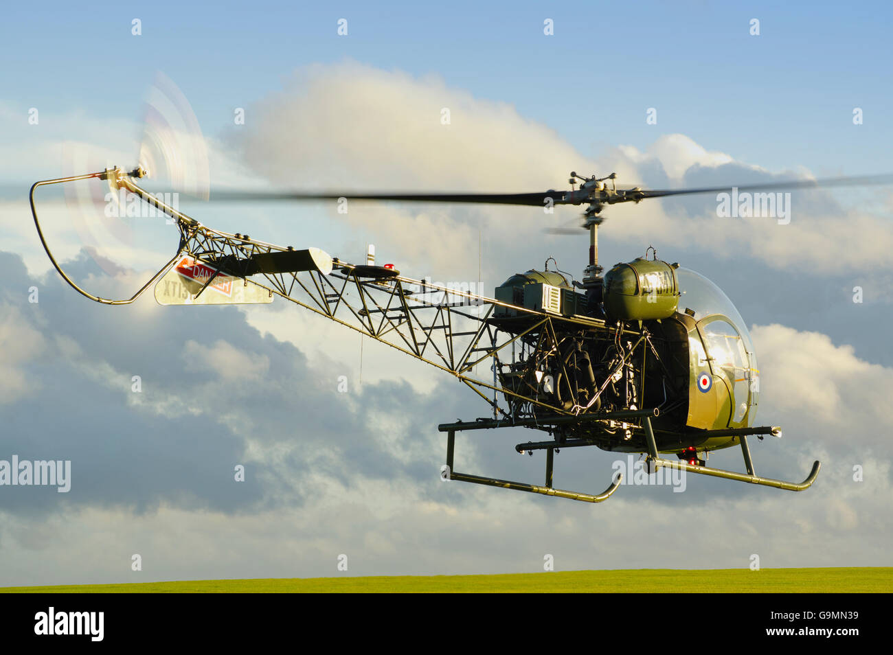 Bell 47G, Sioux, G-CICN, XT131, Wallop medio, Inglaterra, Reino Unido. Foto de stock