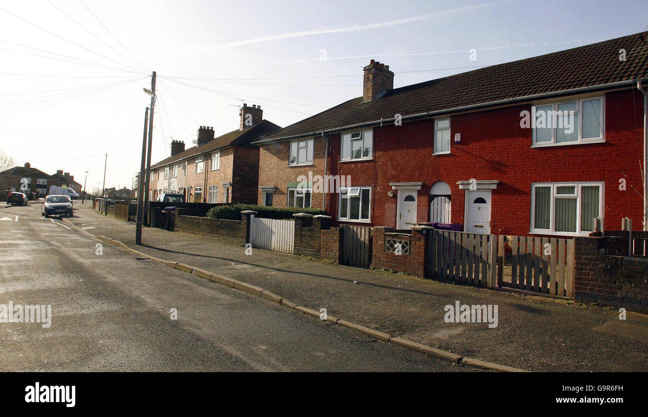 Vista general de una casa en Ashbank Road en Norris Green, Liverpool, donde un niño de siete años apuñaló a una mujer. Foto de stock