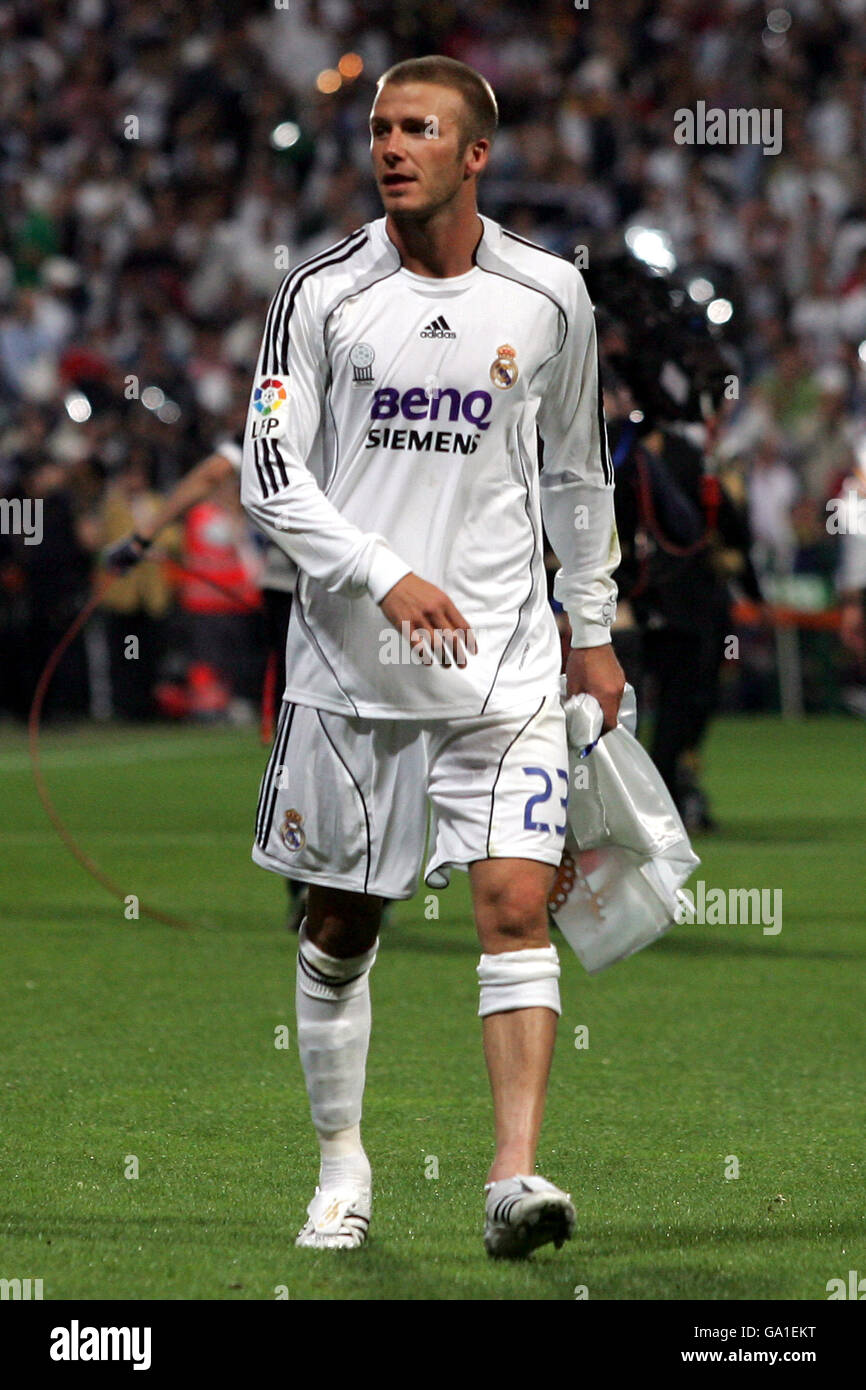 David Beckham, del Real Madrid, celebra el último silbato Fotografía de  stock - Alamy