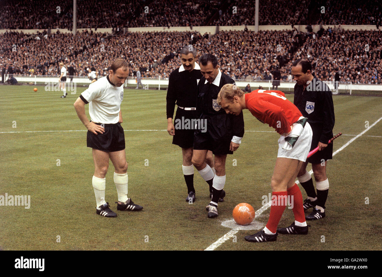 Inglaterra contra Alemania occidental - 1966 World Cup Final - Wembley Stadium Foto de stock