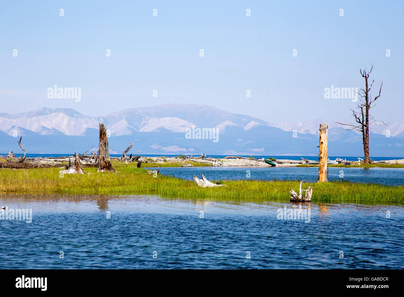 Lago Hovsgol donde está situado al norte de Mongolia Foto de stock