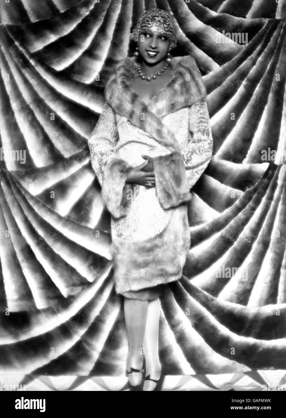 Entretenimiento francés - Josephine Baker - París - 1928 Foto de stock