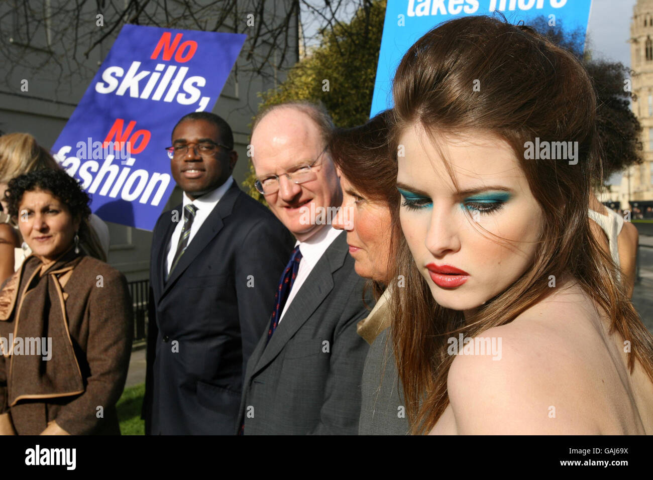 'No hay habilidades, No de moda' de protesta - Londres Foto de stock