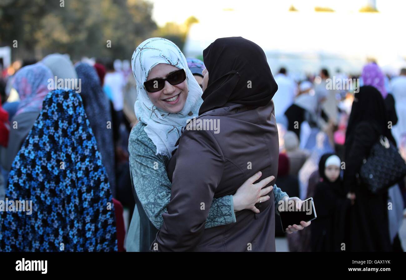 Mujeres jordanas fotografías e imágenes de alta resolución - Alamy