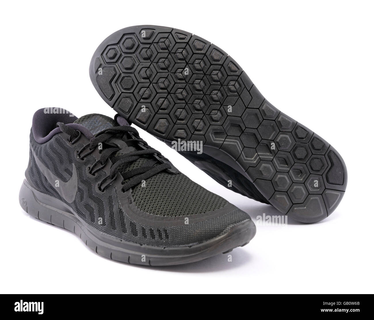 Nike Free 5.0 descalzo Ride instructores negro aislado sobre fondo blanco  Fotografía de stock - Alamy