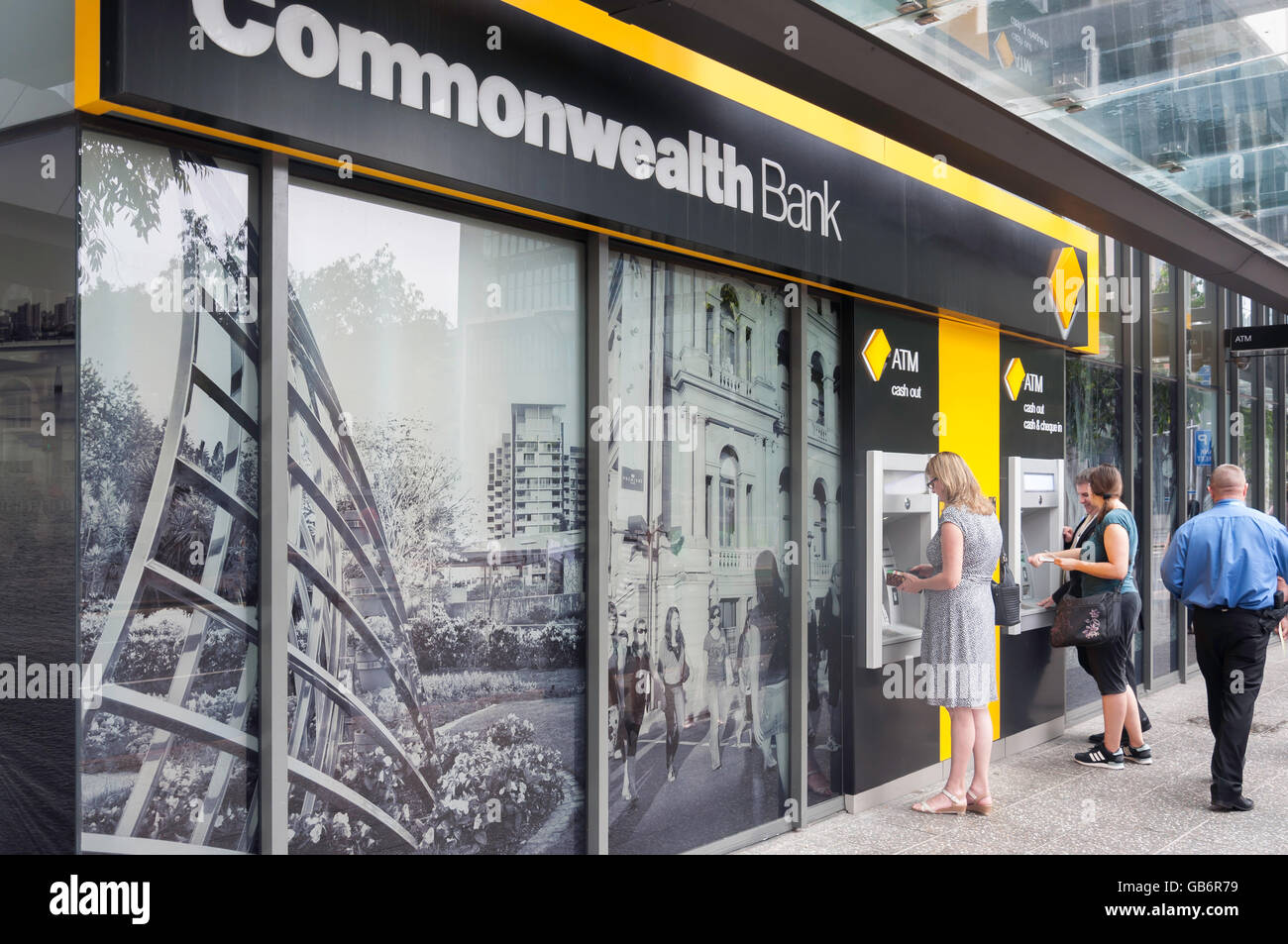 El exterior del Commonwealth Bank, George Street, de la ciudad de Brisbane, Brisbane, Queensland, Australia Foto de stock