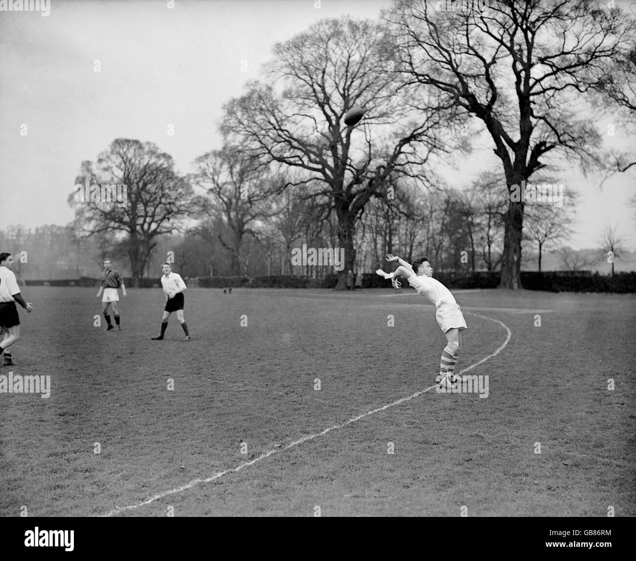 El Australian Rules Football - Las universidades de Oxford y Cambridge, Londres v australianos Foto de stock