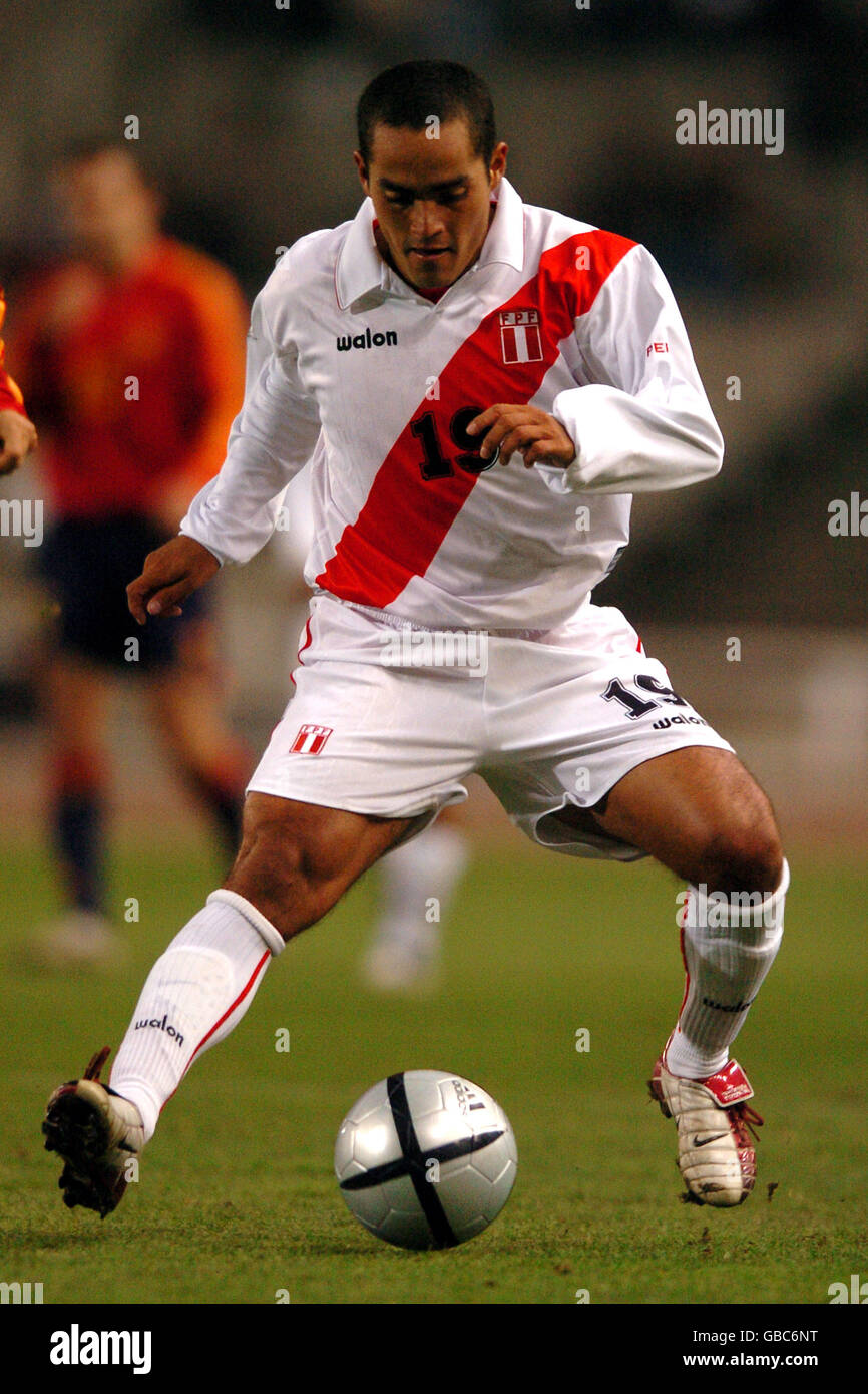 Fútbol - Amistable Internacional - España contra Perú. Marko Ciurlizza, Perú Foto de stock