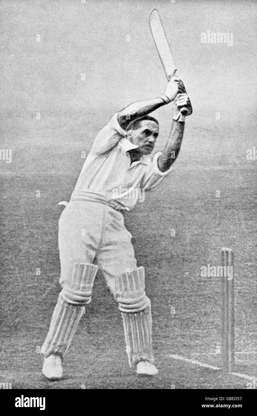 Cricket - Test Match - Inglaterra contra India - Primer Día. Herbert Sutcliffe, Inglaterra Foto de stock