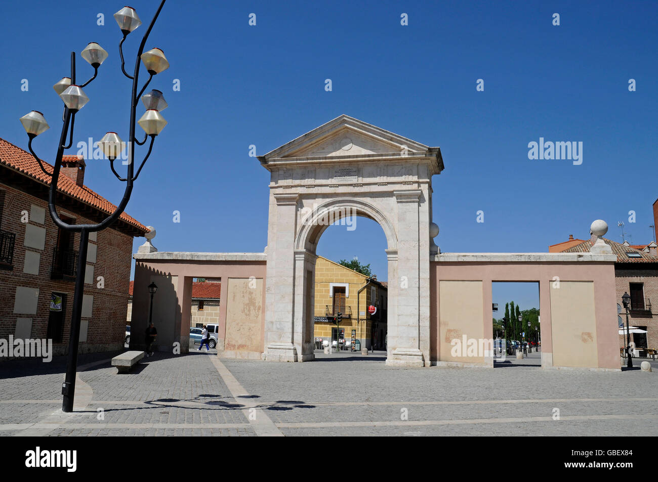 Puerta de Madrid, la puerta de la ciudad, Alcalá de Henares, provincia de  Madrid, España Fotografía de stock - Alamy