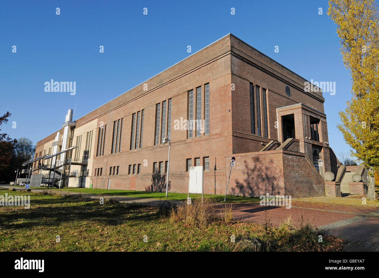 Alfred Fischer Hall, centro de ecología NRW, antigua mina de carbón Sachsen, parque industrial, Hamm, Renania del Norte-Westfalia, Alemania / sala de máquinas Foto de stock
