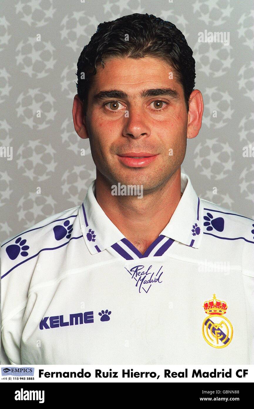 Liga de Campeones de la UEFA 1995/96 .... Fernando Ruiz Hierro, Real Madrid  CF Fotografía de stock - Alamy