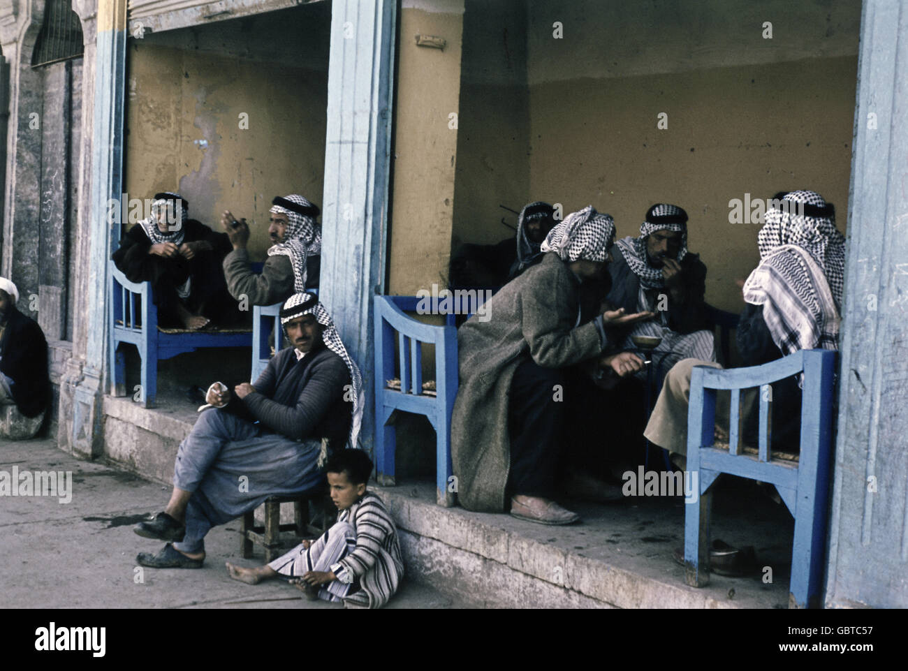 Geografía / viajes, Irak, gente, hombres locales en ropa tradicional en Mosul, 1955, Derechos adicionales-Clearences-no disponible Foto de stock