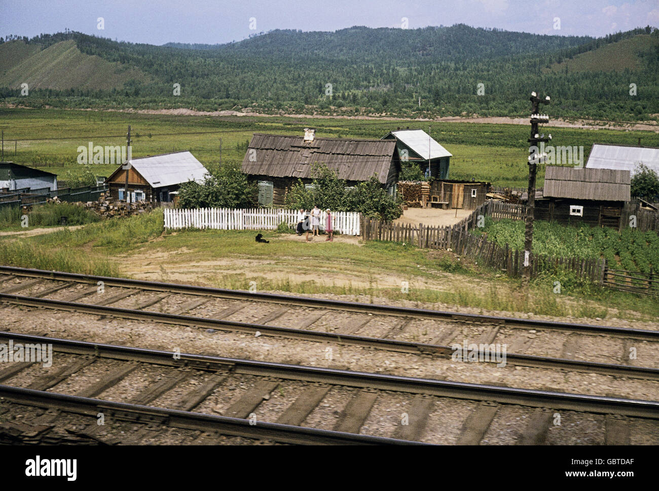 Geografía / viajes, Rusia, Siberia, transporte / transporte, Ferrocarril Transiberiano, Taiga, bosque boreal, 1974, Derechos adicionales-Clearences-no disponible Foto de stock
