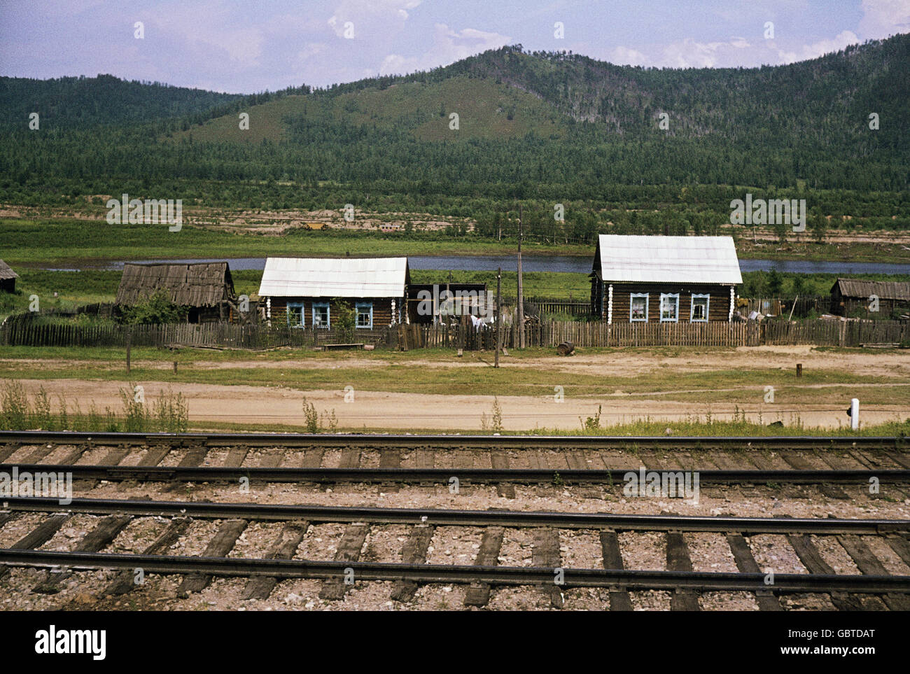Geografía / viajes, Rusia, Siberia, transporte / transporte, Ferrocarril Transiberiano, Taiga, bosque boreal, 1974, Derechos adicionales-Clearences-no disponible Foto de stock