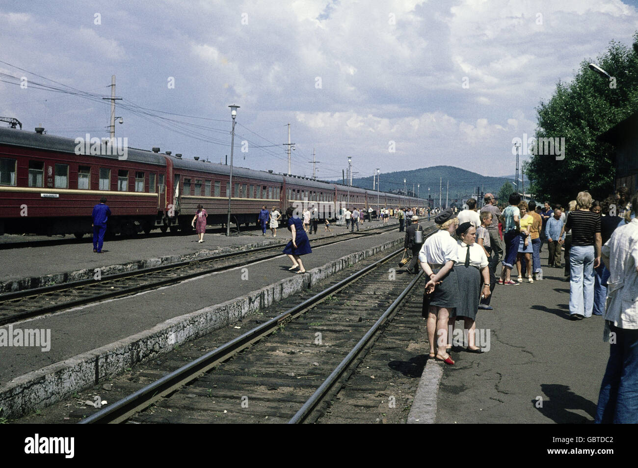 Geografía / viajes, Rusia, Siberia, transporte / transporte, Ferrocarril Transiberiano, estación de ferrocarril, 1974, Derechos adicionales-Clearences-no disponible Foto de stock